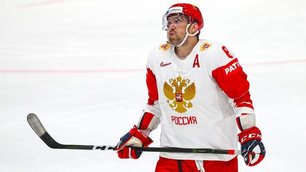 Почетный член МОК Смирнов — об IIHF: «Многие ведут себя нормально, а эти продолжают выпендриваться»