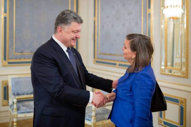 Яценюк дерзит, Порошенко хвалится… Запад, похоже, напрягается Яценюк дерзит, Порошенко хвалится… Запад, похоже, напрягается