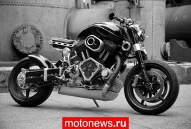 Бритни Спирс купила жениху дорогой байк