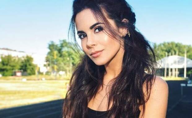 «Всматривайтесь, журналисты»: Настю Каменских подозревают в беременности