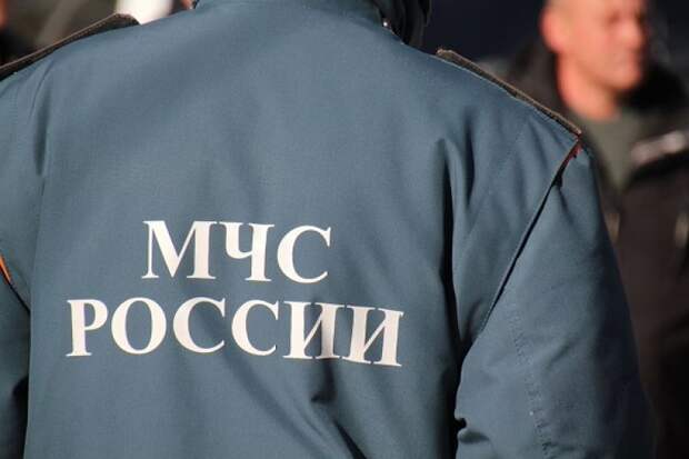 Гимназию в Туле эвакуировали из-за квадрокоптера на футбольном поле