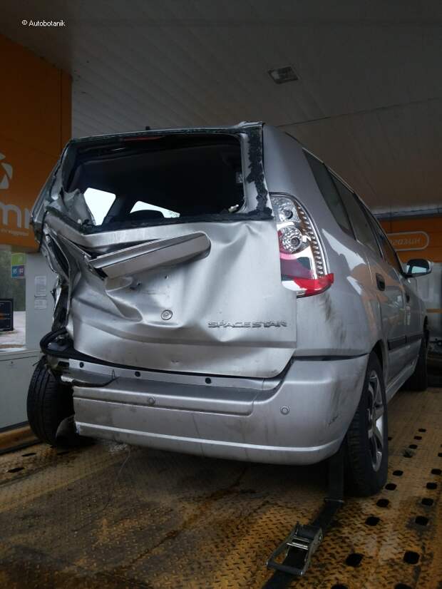 Восстановление Mitsubishi Space Star Восстановление Mitsubishi Space Star авария, авто, ремонт авто