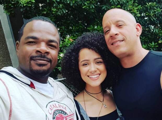 Актриса Натали Эммануэль сообщила поклонникам, что производство франшизы