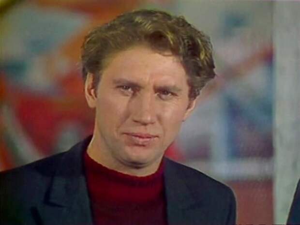 Юрий Кузьменков в фильме *День приезда – день отъезда*, 1978 | Фото: kino-teatr.ru Юрий Кузьменков в фильме *День приезда – день отъезда*, 1978 | Фото: kino-teatr.ru