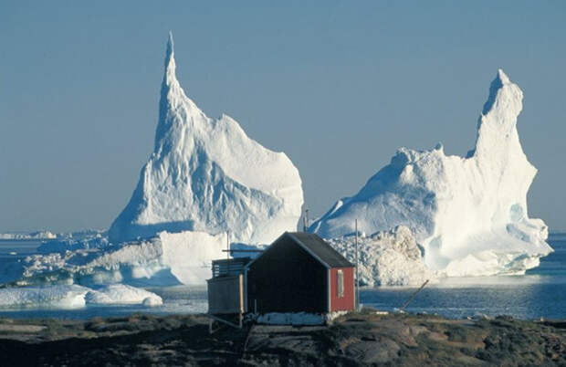Нортайс, Гренландия Бывшая полярная исследовательская станция Британской северогренландской экспедиции находится на Гренландском ледяном щите, на высоте 2345 м над уровнем моря. В 1954 году на станции была зафиксирована самая низкая температура в Северной Америке — 66.1 °C.