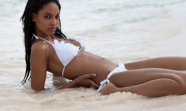 Ариэль Меридит: найди меня на фото