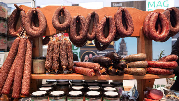 Диетолог Ионова: колбасу не следует употреблять более раза в одну — две недели