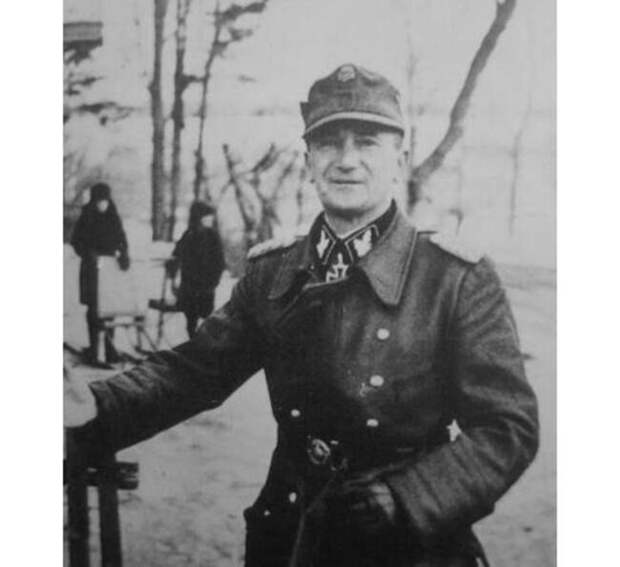 В 1943 году Фриц фон Шольц – дед канцлера Германии Олафа Шольца – стал командиром дивизии «Нордланд», сформированной на базе одноименного полка. 