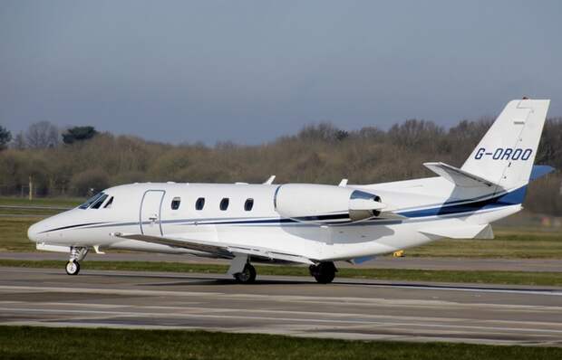 Частный самолет Cessna Citation Excel.
