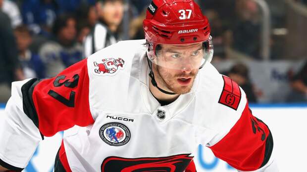 Свечников может покинуть «Каролину» из-за нехватки игрового времени