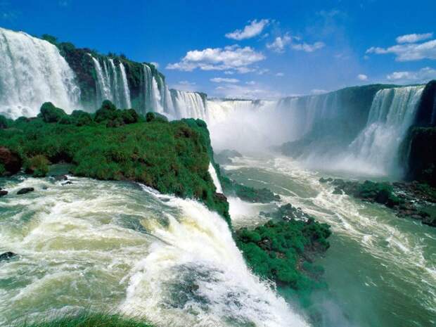 Iguazu-Falls-e1385453004706