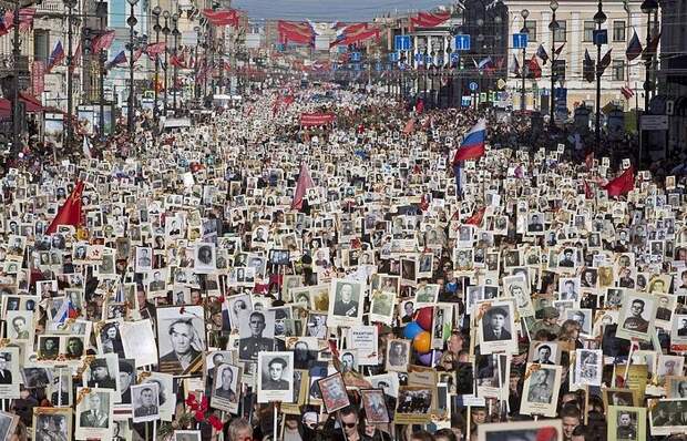 Шествие «Бессмертного полка». Москва, 2015 г.