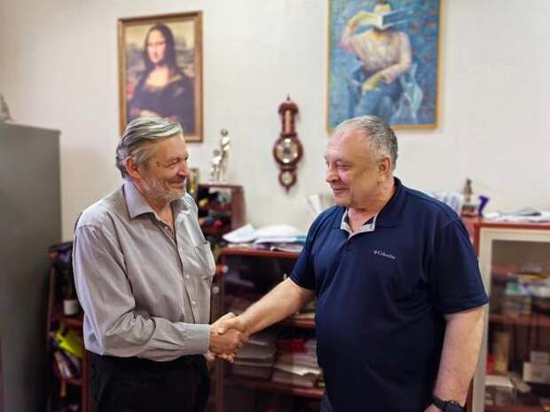 Чиновники множат подчиненных, но не соперников…