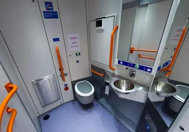 Туалет в поездах РЖД хотят сделать платным для всех