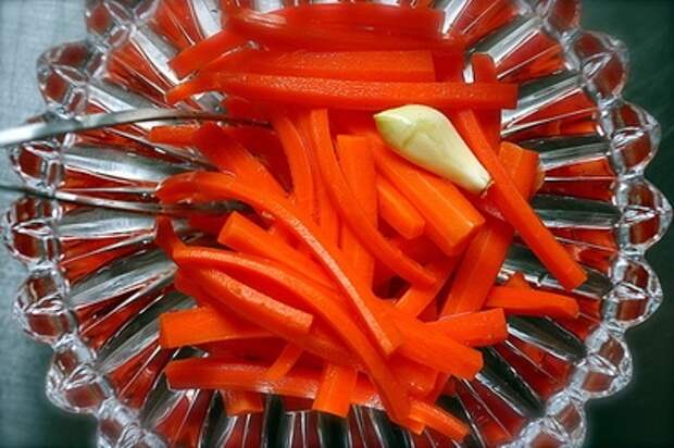 отвариваем морковь
