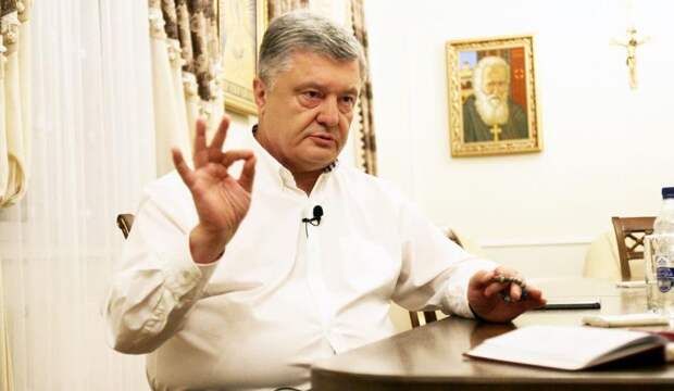 Порошенко порекомендовал Зеленскому «не оставаться с Путиным наедине»