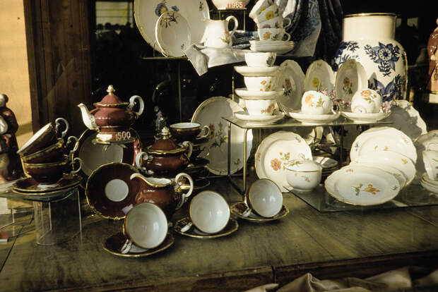 Russia, porcelain goods for sale at store in Moscow Russia, porcelain goods for sale at store in Moscow