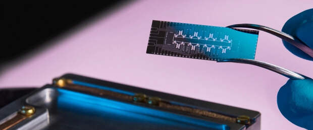 Новый подход снижает ошибки в квантовых вычислениях в 10 000 раз