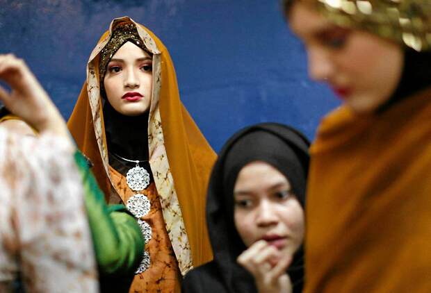 Исламская мода и Miss World Muslimah Исламская мода и Miss World Muslimah