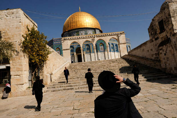 Полиция Израиля отменила ограничение на посещение святых мест в Иерусалиме
