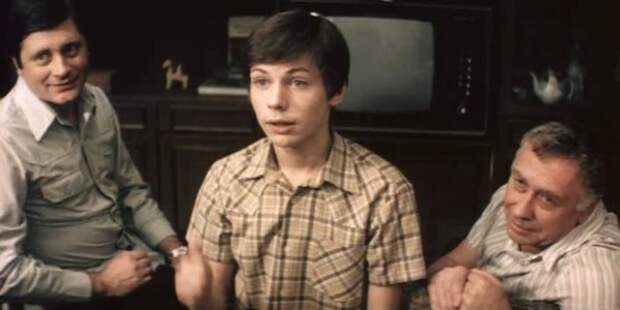 Валентин Смирнитский в фильме "Отцы и деды" (1982)