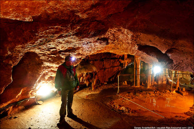 Геофизическая пещера на Ай-Петри