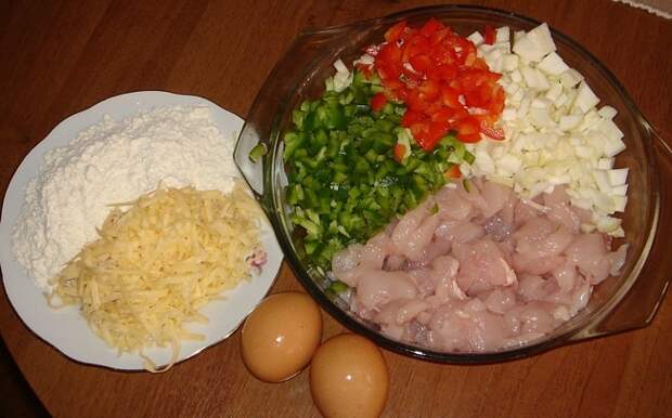 Котлеты из курицы с кабачками 