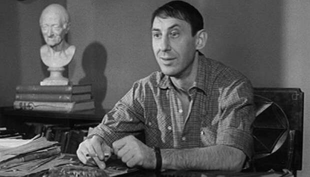 Я шагаю по Москве (1963)
