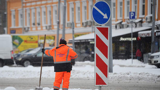 Москву завалило снегом