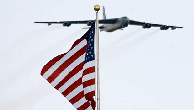 Американский стратегический бомбардировщик B-52. Архивное фото