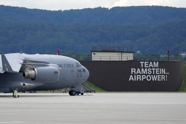 Economist: ЕС может ликвидировать базы США в Европе в случае захвата Гренландии