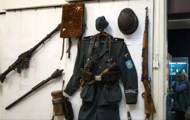 В Славянске открылась выставка в честь нацистов, «защищавших» Украину