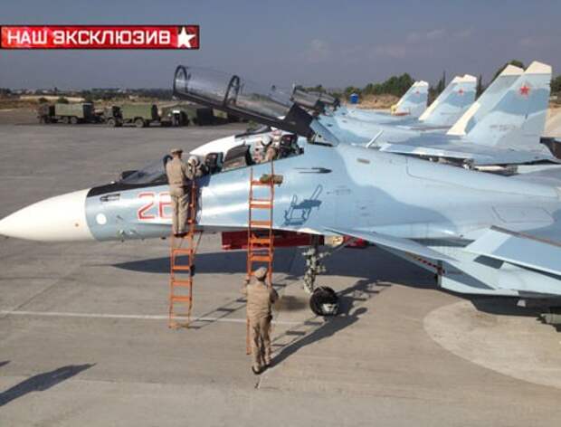 Истребители Су-30СМ готовятся к боевому вылету в Сирии