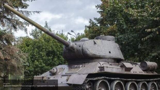 Минобороны РФ рассмотрит возможность передачи Севастополю из Лаоса танка Т-34 Минобороны РФ рассмотрит возможность передачи Севастополю из Лаоса танка Т-34