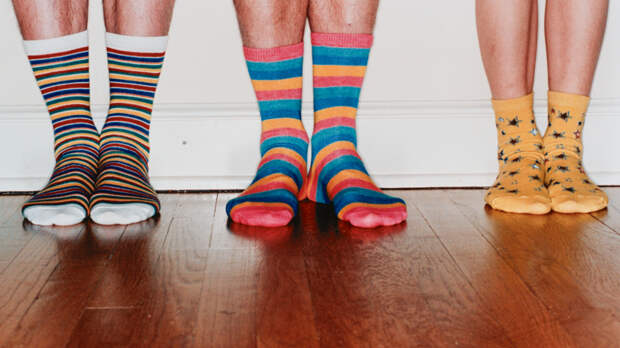 Все болезни от носков: как часто их нужно стирать и какие модели вредят ногам