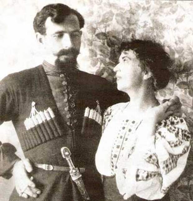Коллонтай и Дыбенко Коллонтай и Дыбенко