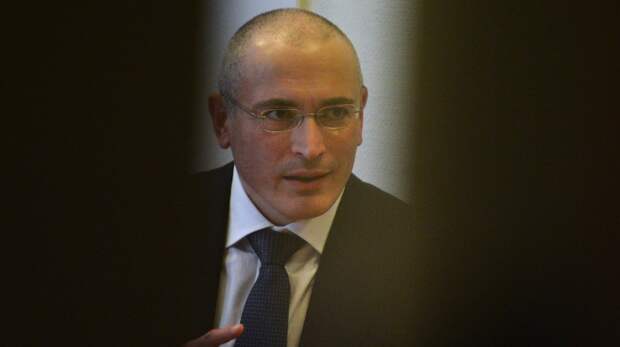михаил ходорковский заочно арестован по обвинению в убийстве