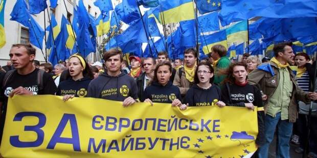 Еврокомиссар: отмена виз для Украины не коснется едущих на заработки