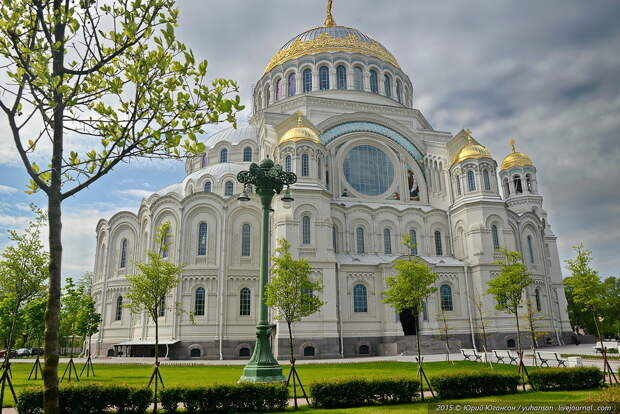 Два храма, посвященных морякам