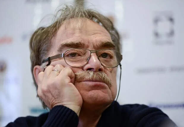 Несколько фактов из жизни хулигана, дилетанта, человека средних способностей – Александра Адабашьяна