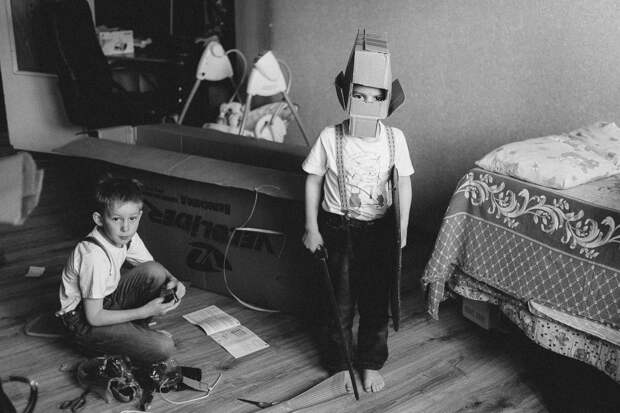 Черно-белые детские фотографии: когда главное - эмоции