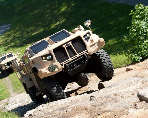 5. Вездеход Oshkosh L-ATV военная техника, военные машины, юмор