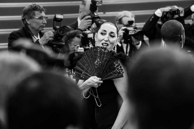 Гламурные черно-белые фотографии знаменитостей на Каннском кинофестивале от Винсента Десайи