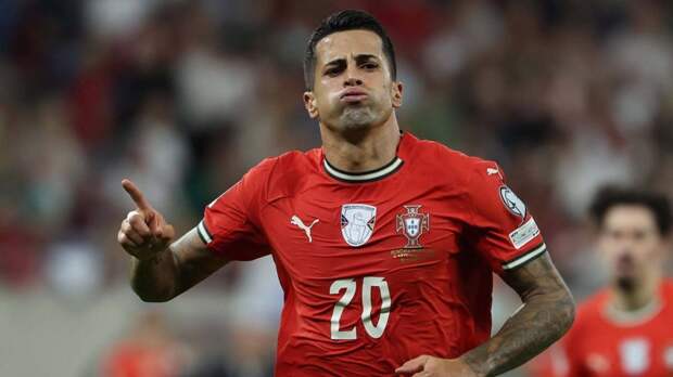 "Барселона", "Ювентус" и "Интер" хотят вернуть Жоау Канселу