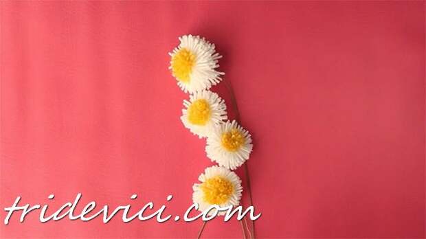 цветы из помпонов (1)