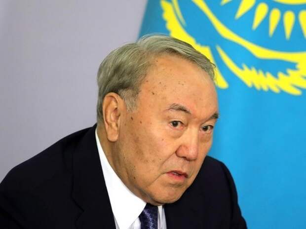 Как правильно передать власть: Назарбаев подал пример Путину