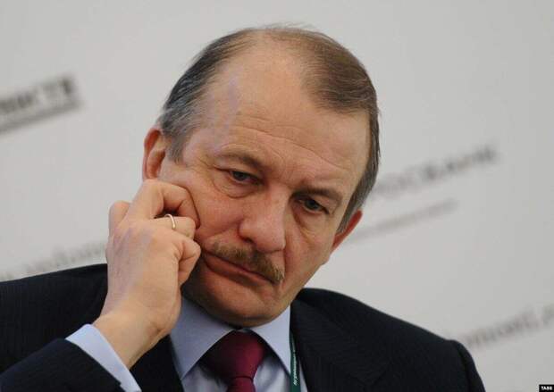Фото Яндекс. Картинки.   Сергей Алексашенко.