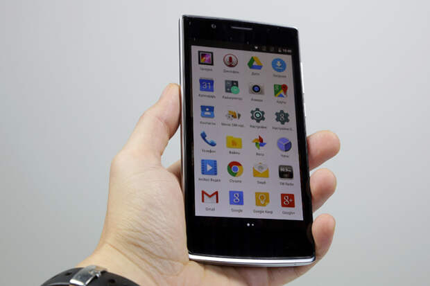 Archos 50d Helium в руке