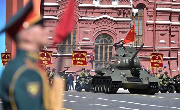 Шойгу: 9 мая парады пройдут в семи городах-героях России