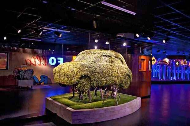 Музей авто истории в турине, италия. (трафик)